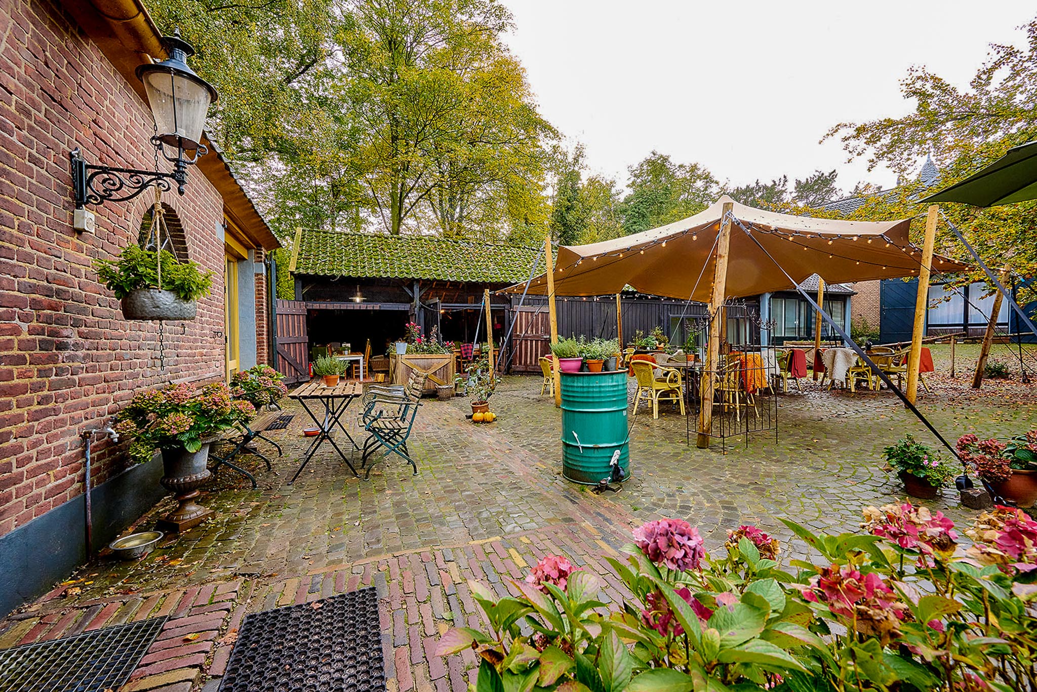 Stretchtent 6x75 meter