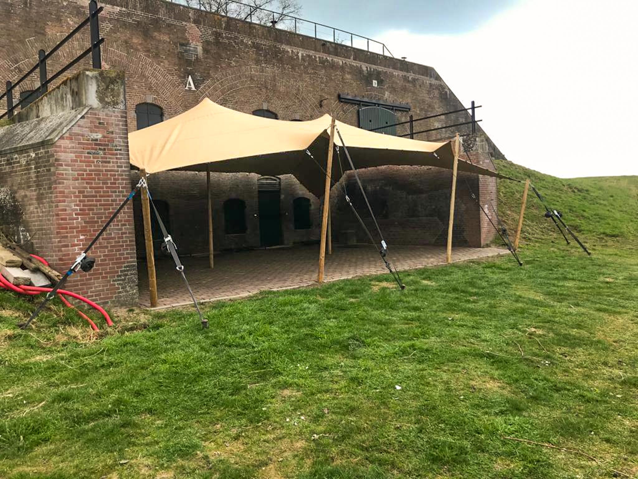 Stretchtent 7,5x15 Meter