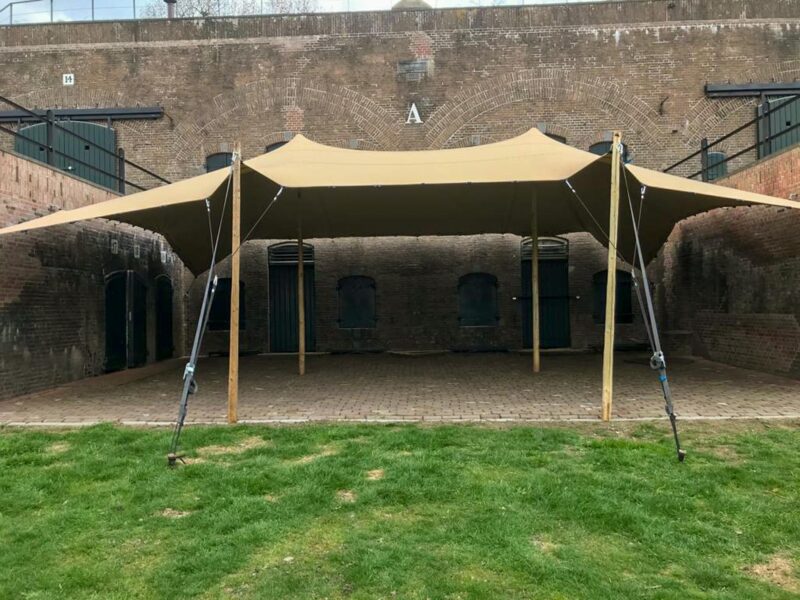 Stretchtent 7,5x15 Meter